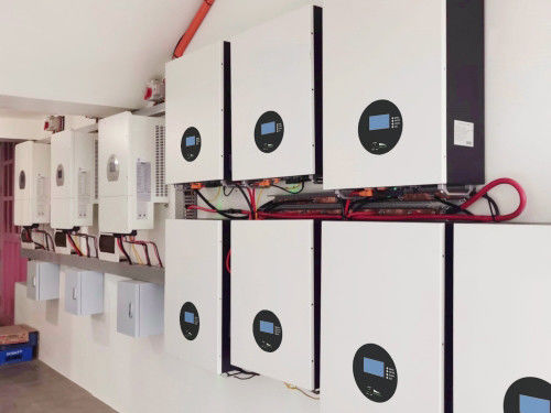 성능 48V/51.2V 100Ah 5KW 10KW 20KW 태양 전지 10 및 RS485 통신