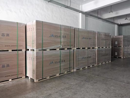 22.5% 패널 효율 JA N 타입 태양 지붕 635W 630W 625W 620W 단조 태양 패널 반단 패널 제조업