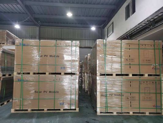 진코 565Wp TopCon 575W 585W N형 태양 전지 패널 30mm 및 300mm 포트레이트 케이블