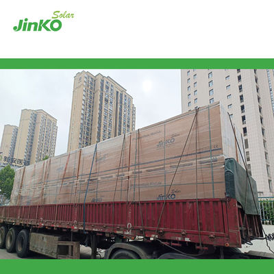 CE TUV 인증을 받은 Jinko 580W Tier 1 태양 전지 패널과 IP68 등급 연결 상자